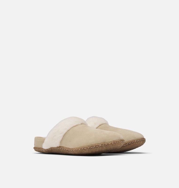 Womens Slippers Beige - Sorel Nakiska™ II - 810-YRSHTM